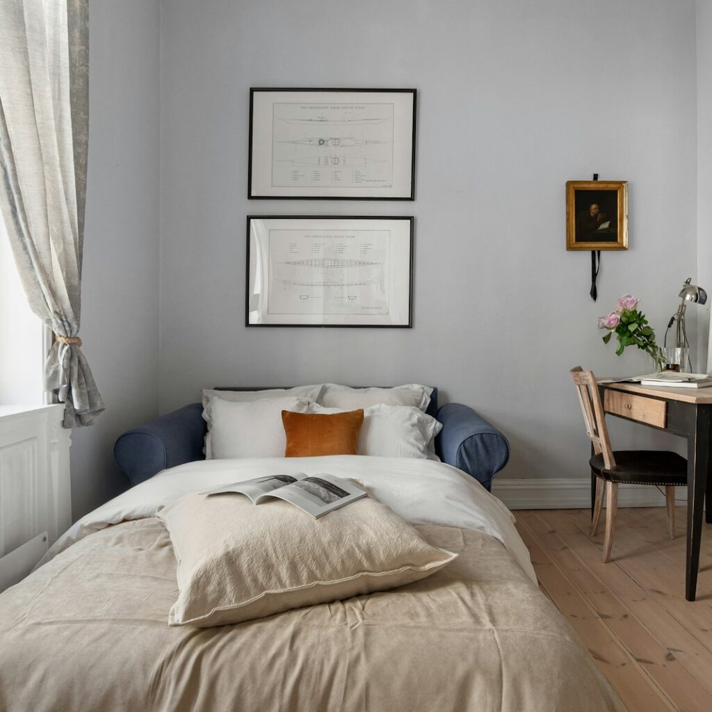 The Art of Rest: Cultivating Your Perfect Minimalist Bedroom Sanctuary